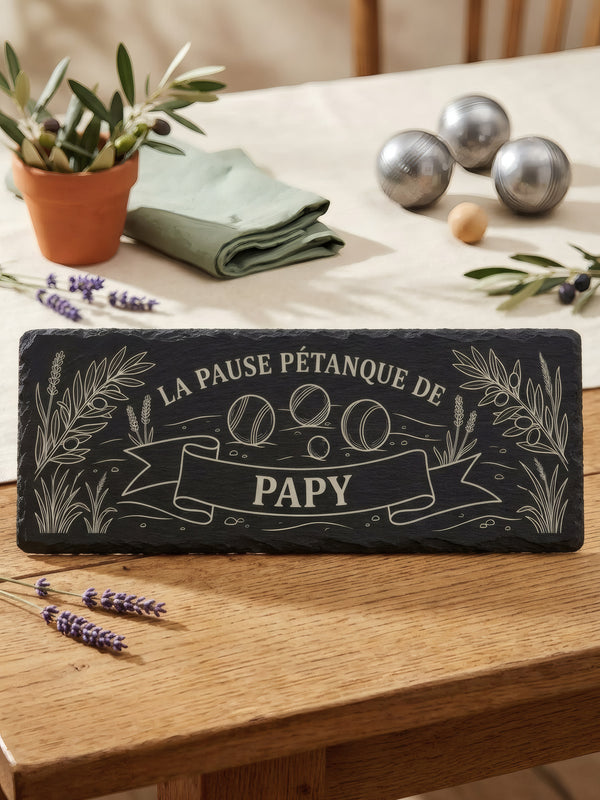 Planche apéro pétanque personnalisée en ardoise gravée avec le prénom Papy