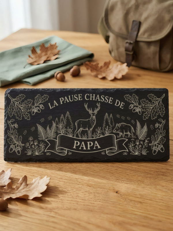 Planche apéro chasse personnalisée en ardoise gravée avec le prénom Papa