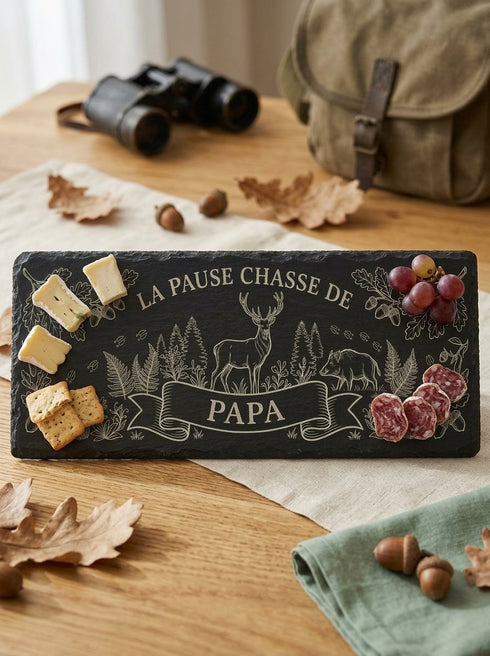 Planche apéro chasse personnalisée avec fromage charcuterie et crackers