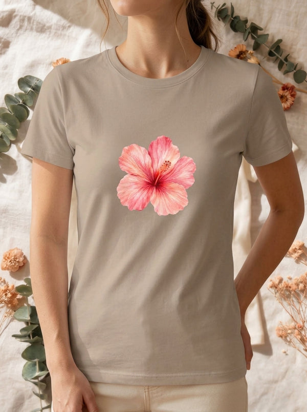 T-shirt femme hibiscus aquarelle coloris Sable porté de face