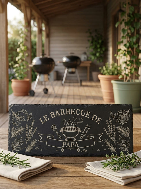 Planche apéro barbecue personnalisée en ardoise gravée avec le prénom Papa
