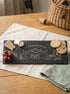 Planche apéro pêche personnalisée avec fromage raisins et crackers