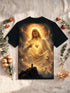 T-shirt noir coton bio avec artwork doré du Sacré-Cœur de Jésus, ambiance cocooning