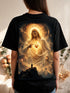 Femme de dos portant le t-shirt Jésus art céleste, grand motif dos