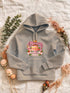 Visuel d’illustration – Sweat femme sable avec le design « Maman, reine des gâteaux », exemple avec le surnom seul