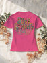 T-shirt femme fuchsia, lettering botanique « Stay Strong Breathe » au dos