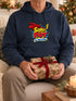 Visuel d’illustration – Grand-père portant un sweat navy personnalisé « Super Papy » avec les prénoms Léa, Tom et Zoé