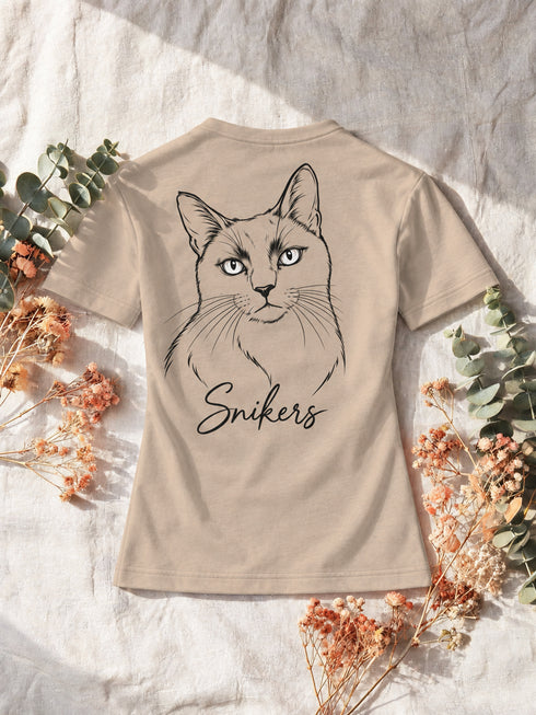 Dos d'un t-shirt femme sable personnalisé avec le portrait Line art détouré de Snikers.
