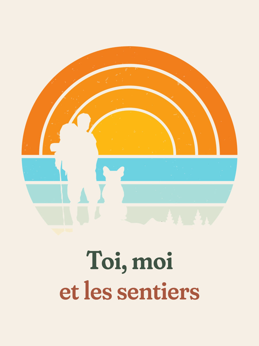 Visuel d’illustration – gros plan du motif : un randonneur et son chien assis, en silhouettes devant un grand soleil orange à bandes rétro et « Toi, moi et les sentiers »